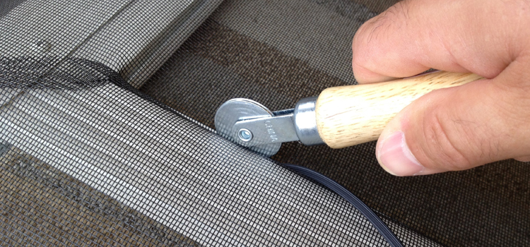 metal screen door repair in Bracebridge